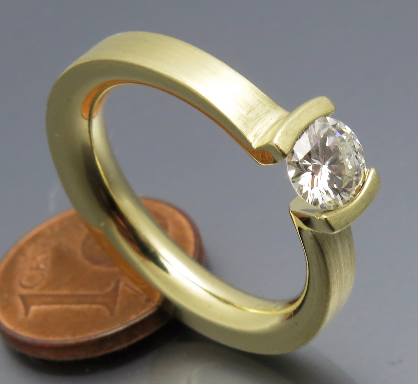 Eleganter Brillant Spannring "Peak" – Bild 5
