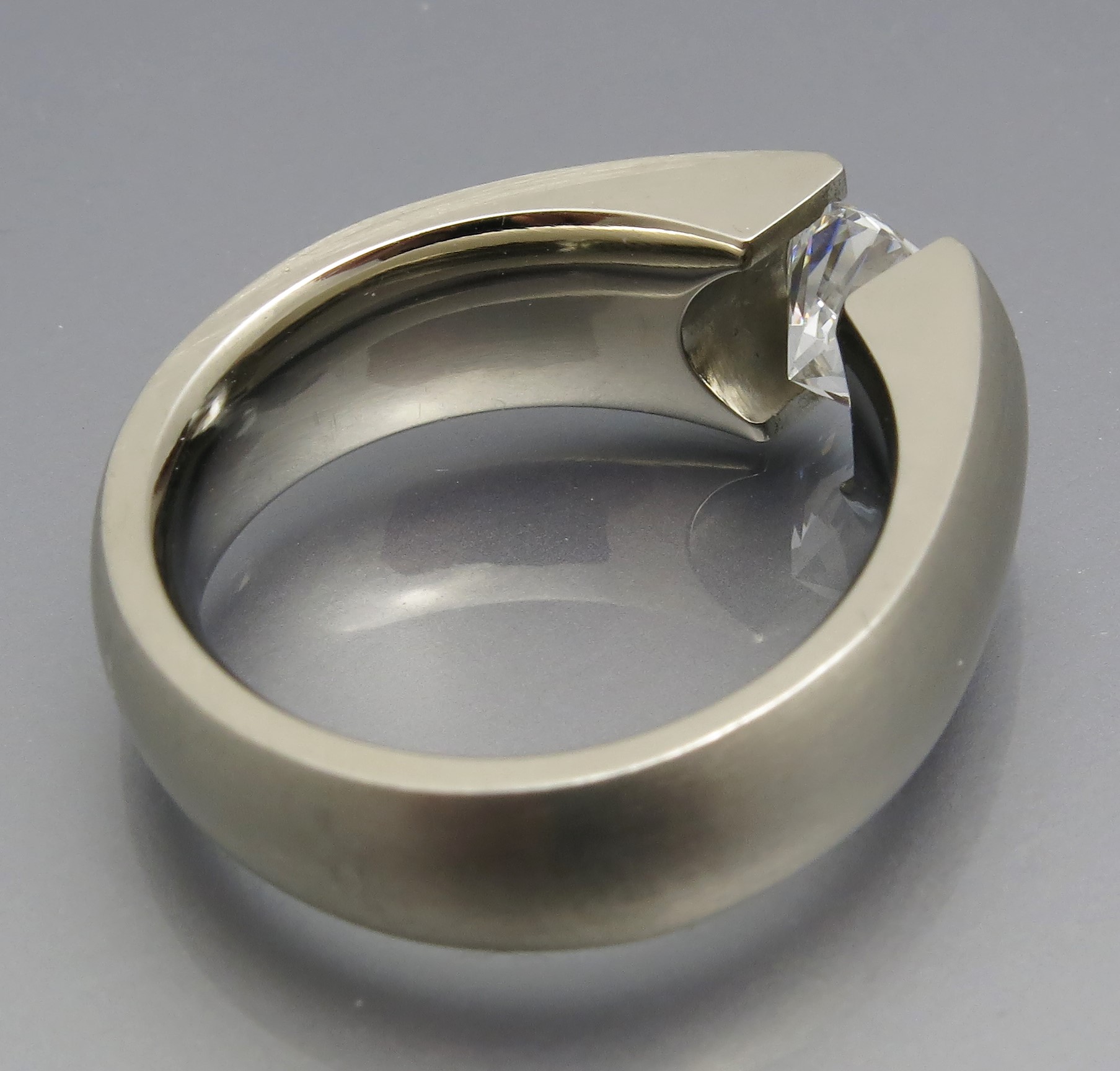 Eleganter Brillant Spannring "Verlauf" – Bild 6