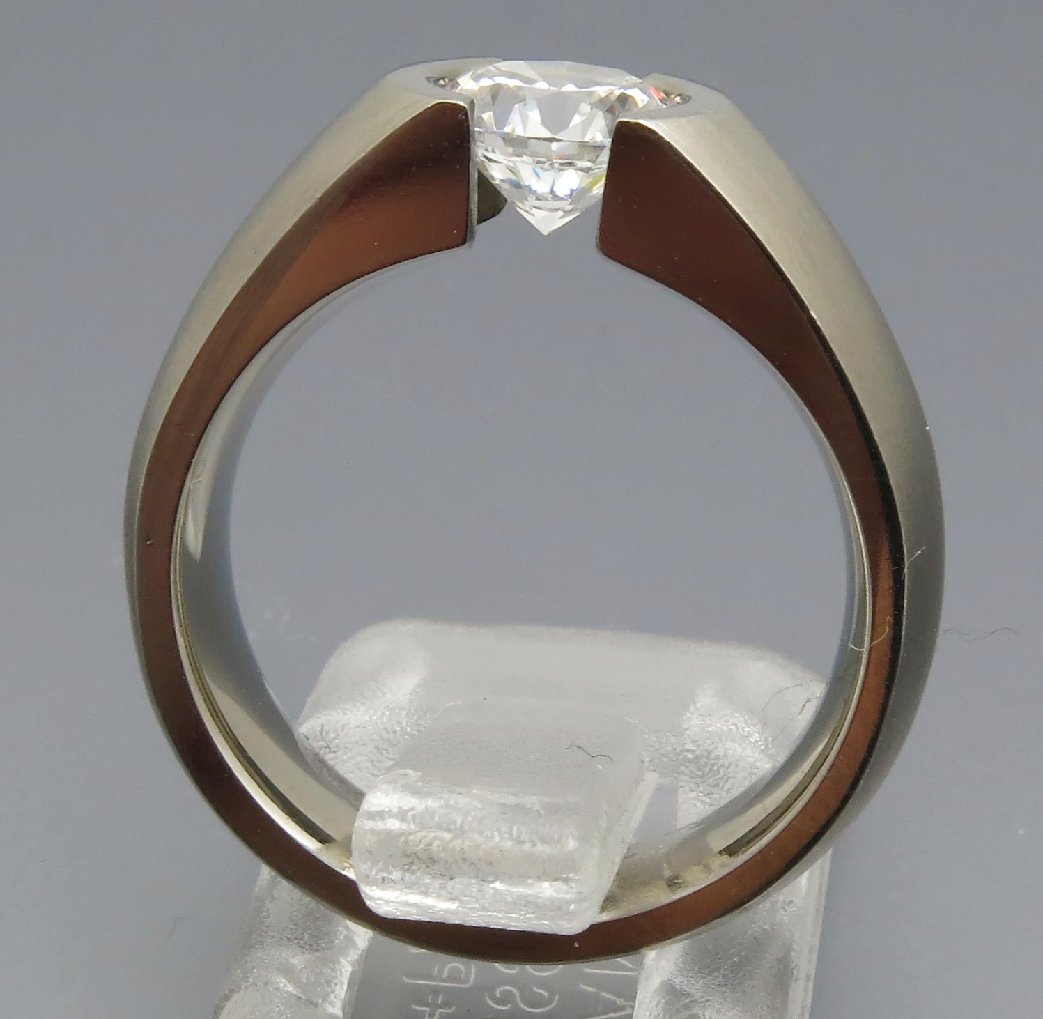 Eleganter Brillant Spannring "Verlauf" – Bild 4