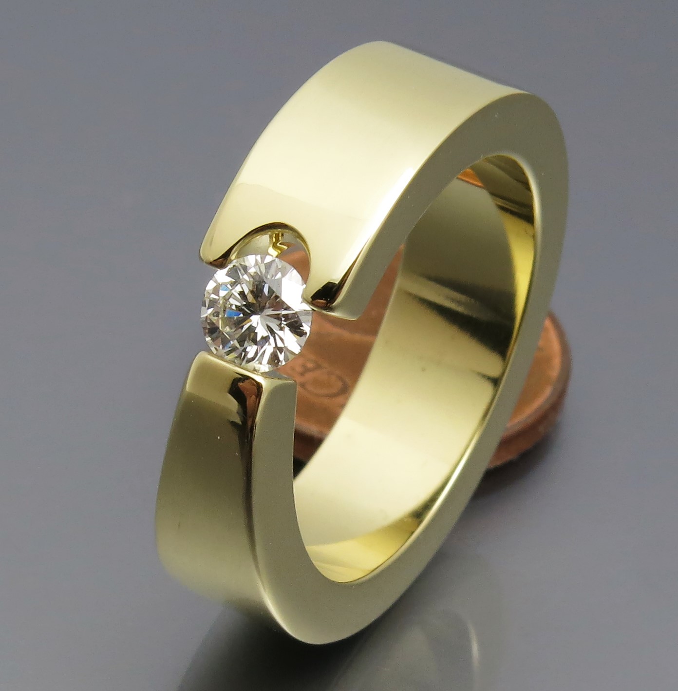 Feiner Brillant Spannring "Arrow" – Bild 3