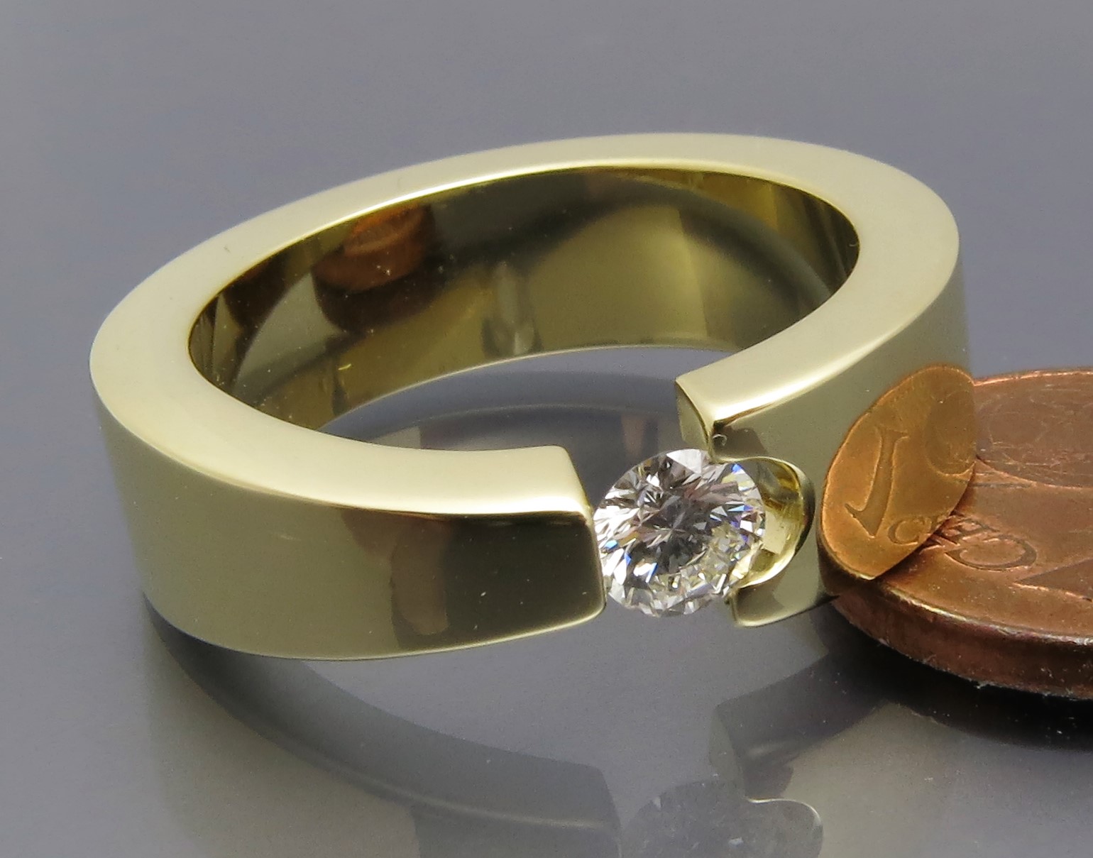 Feiner Brillant Spannring "Arrow" – Bild 7
