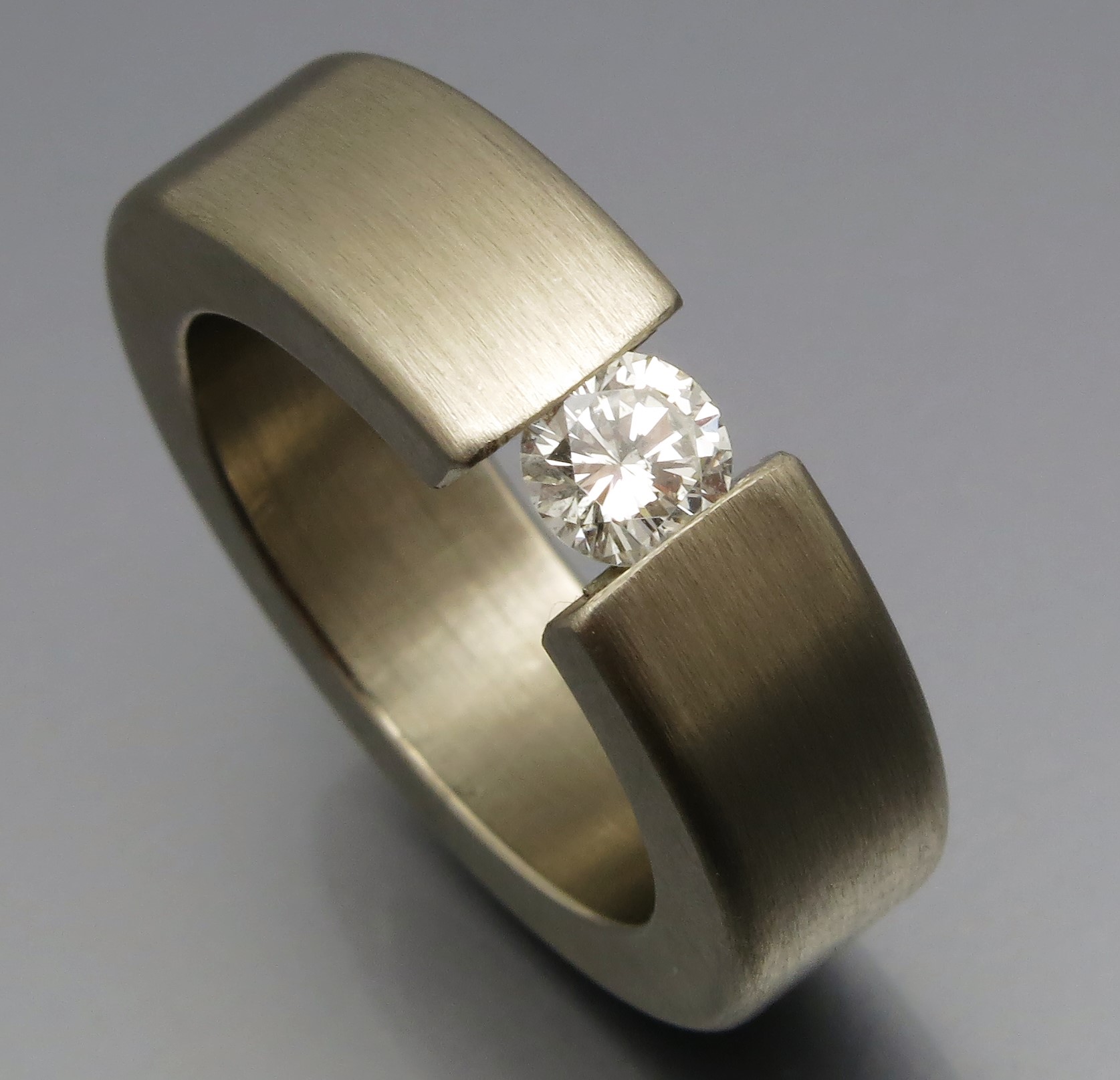 Schwerer Brillant Spannring - Klassiker – Bild 3