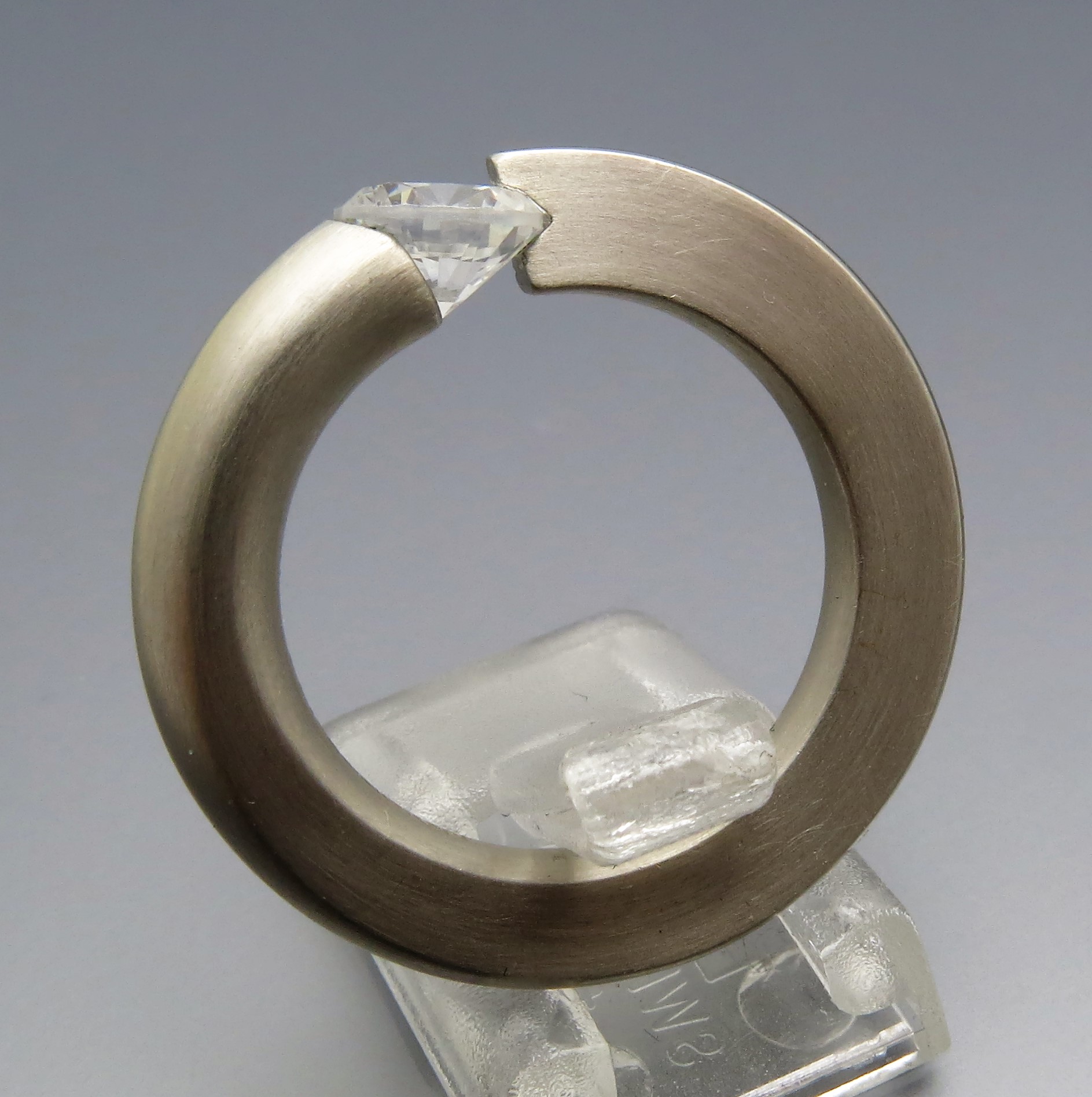 Eleganter Brillant Spannring "Slim" – Bild 2