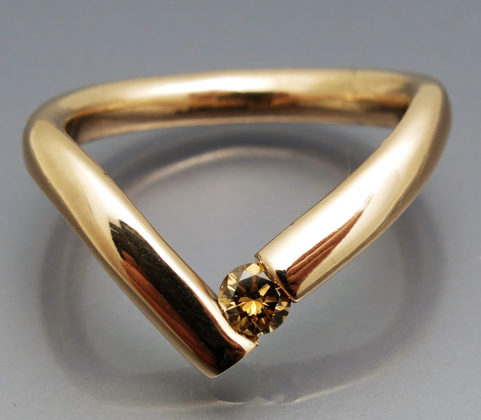 Individueller Brillant Spannring "Curves"