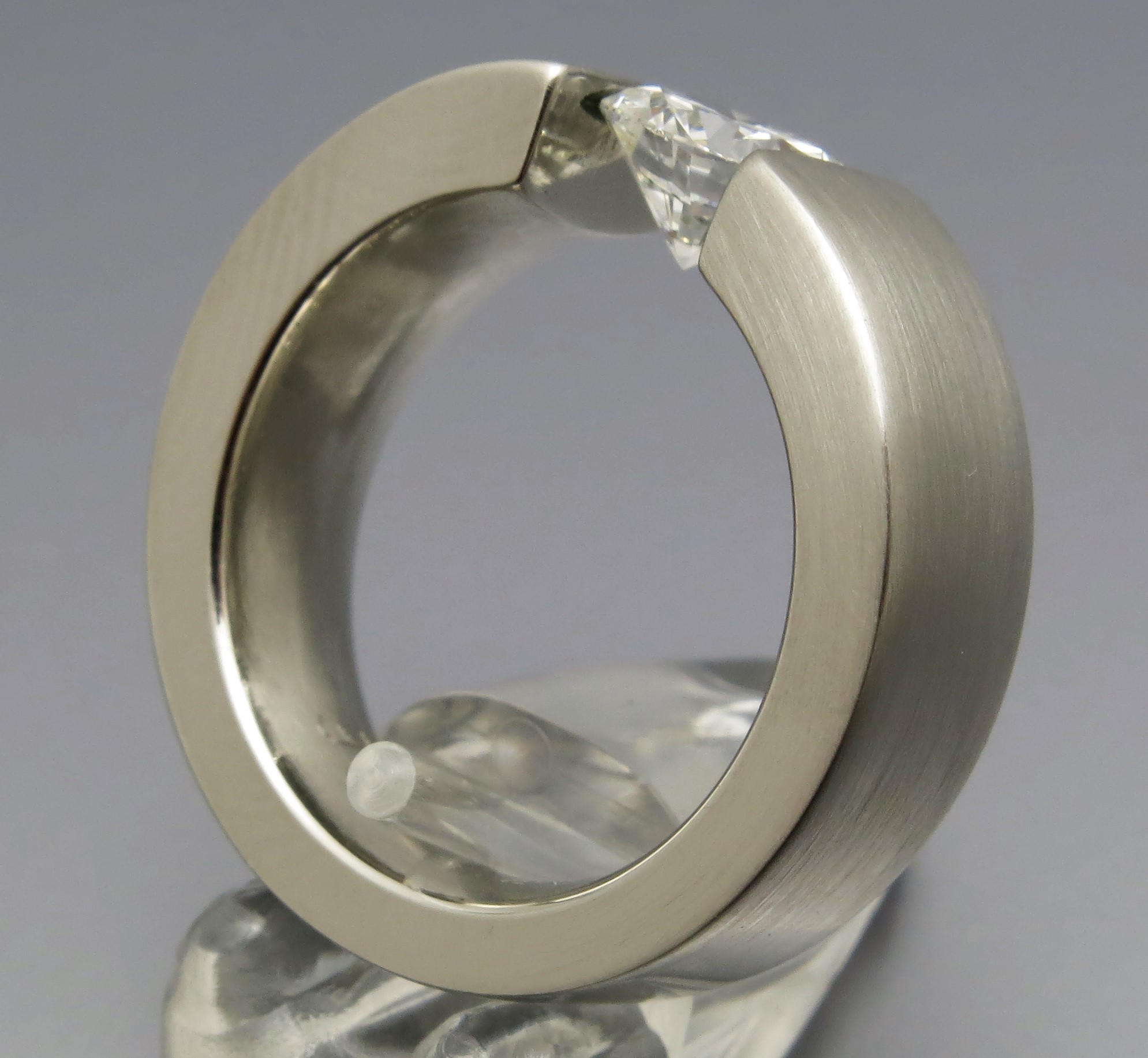 Voluminöser Brillant Spannring "Verlauf" – Bild 2