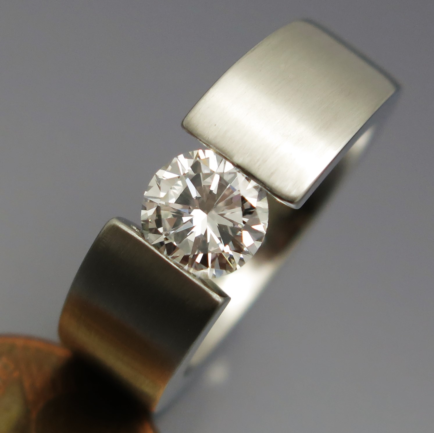 Voluminöser Brillant Spannring "Verlauf" – Bild 6