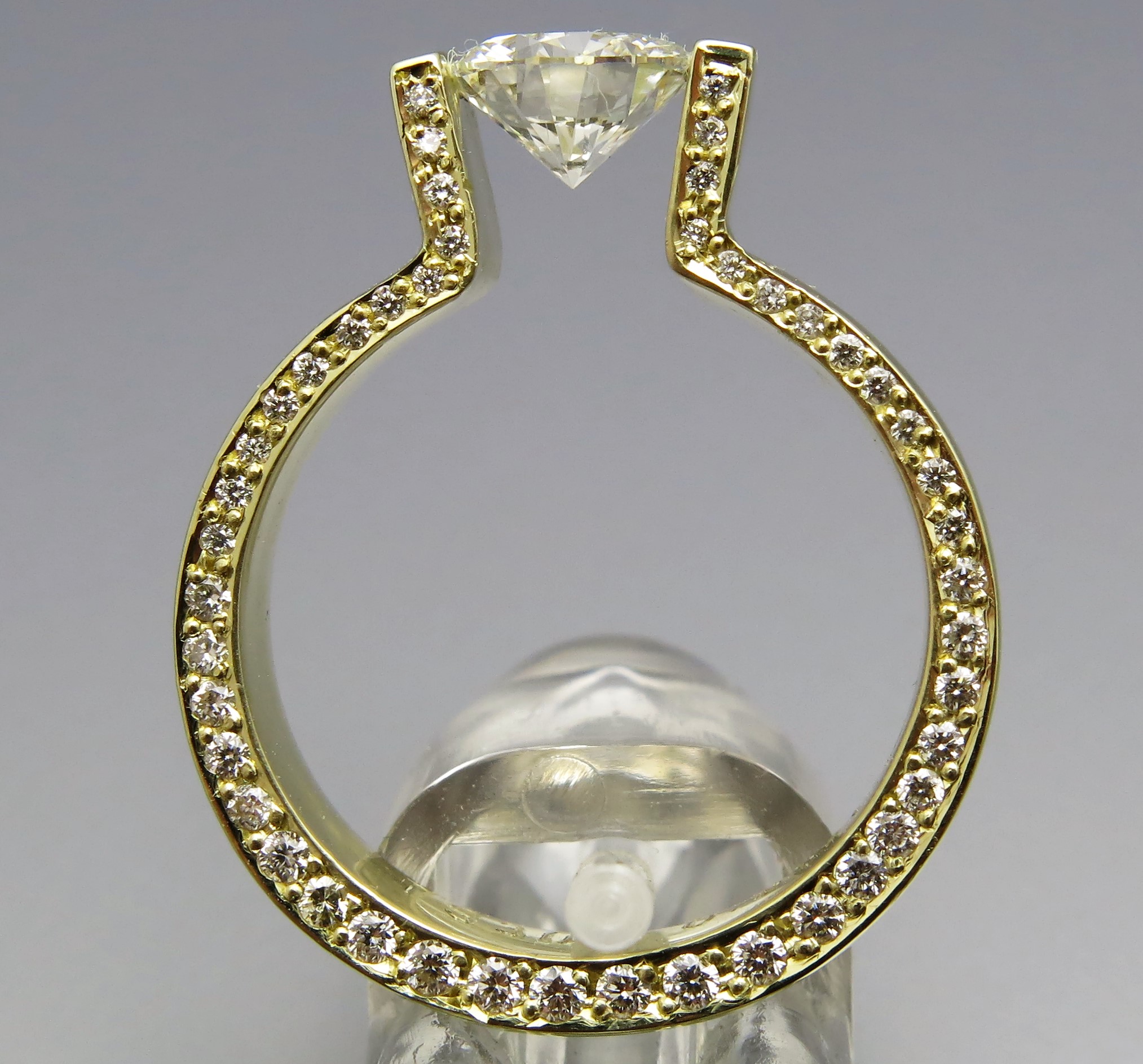 Eleganter Brillant Spannring "Peak"