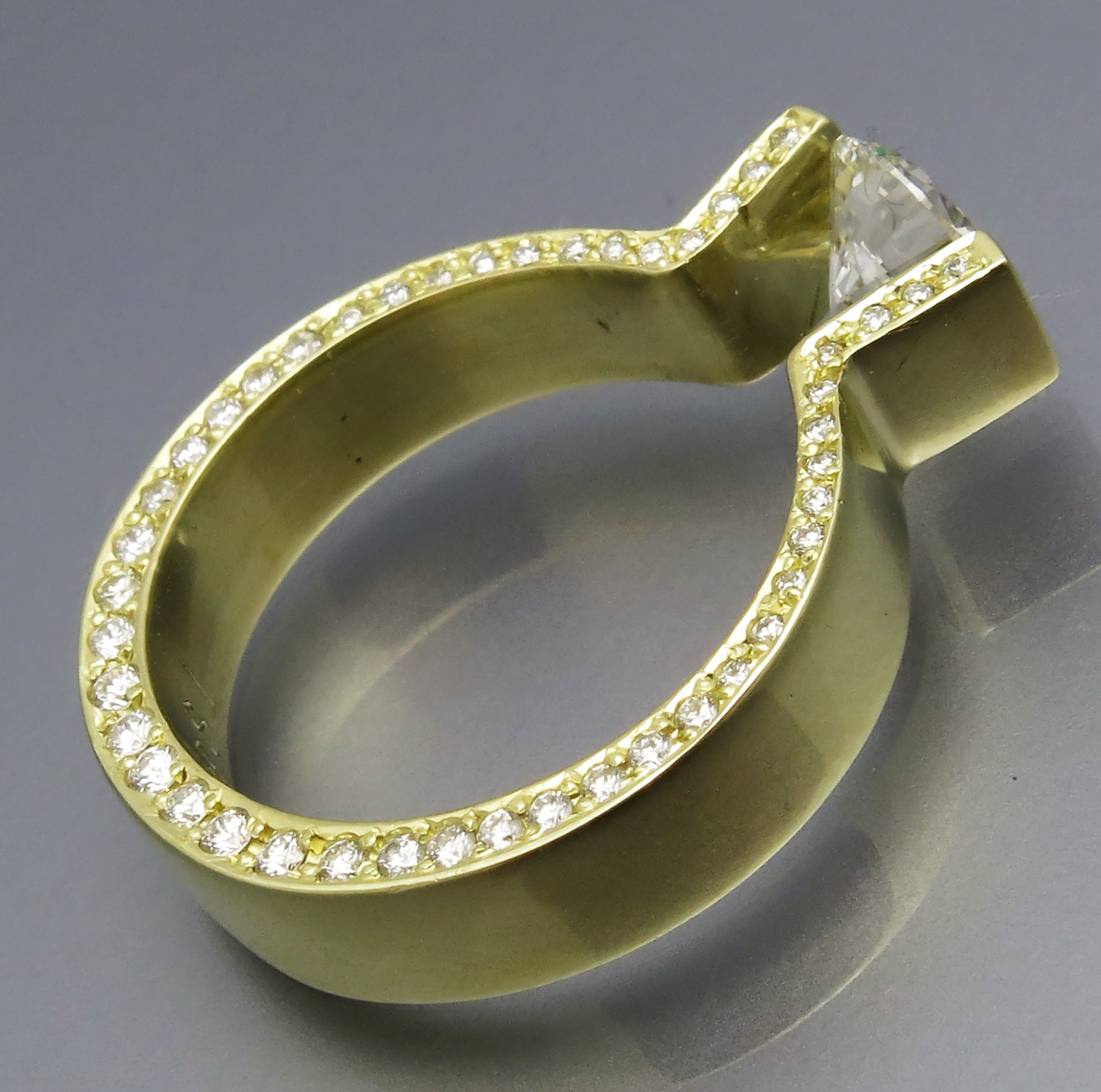 Eleganter Brillant Spannring "Peak" – Bild 3