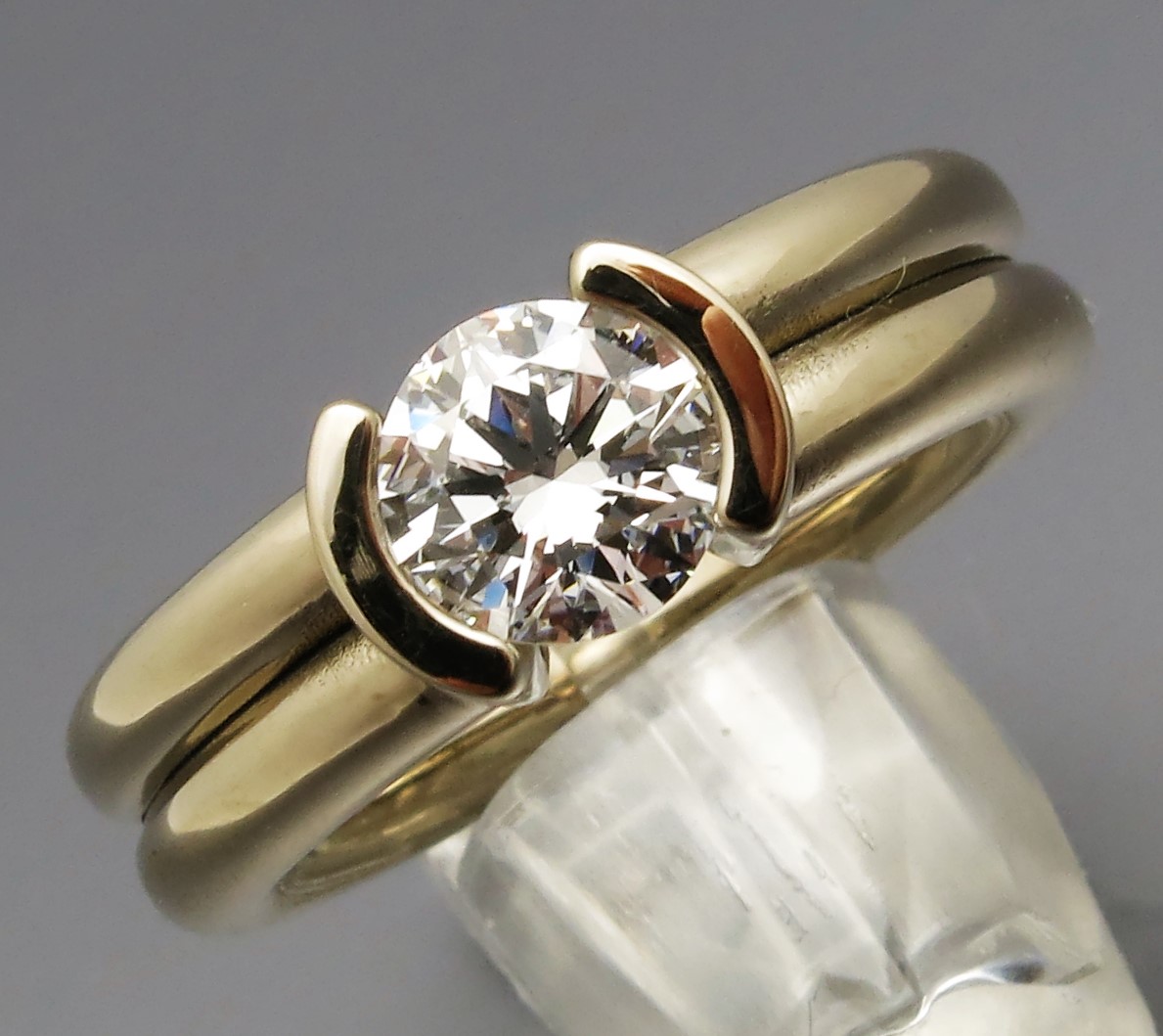 Eleganter Brillant Spannring "Peak"