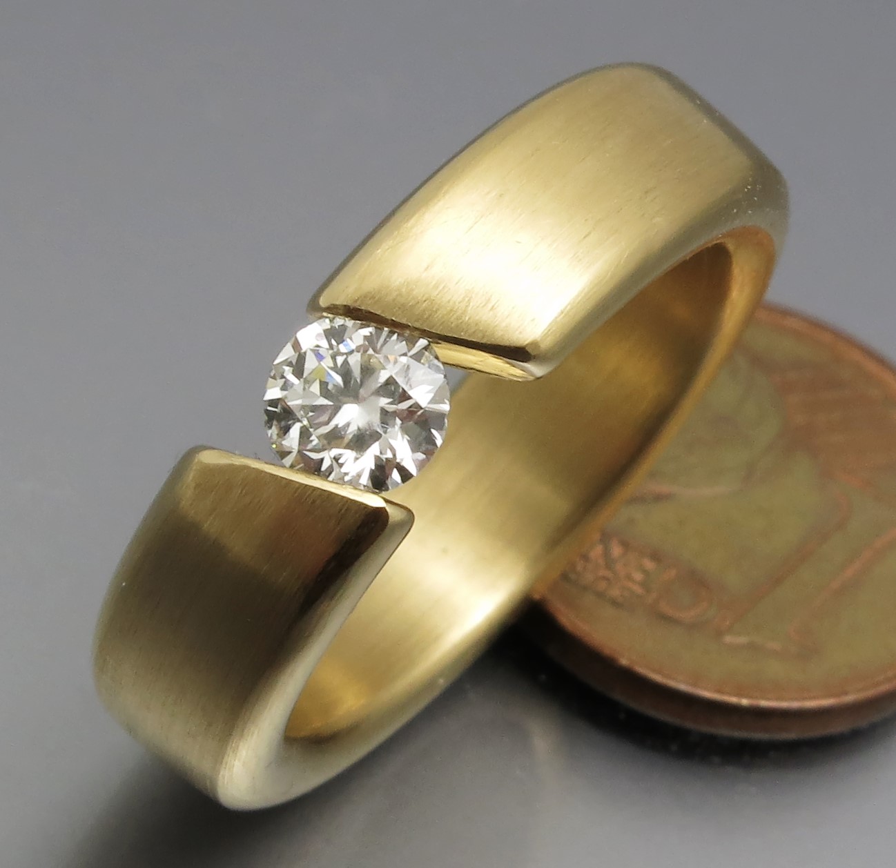 Eleganter Brillant Spannring "Queer" – Bild 3
