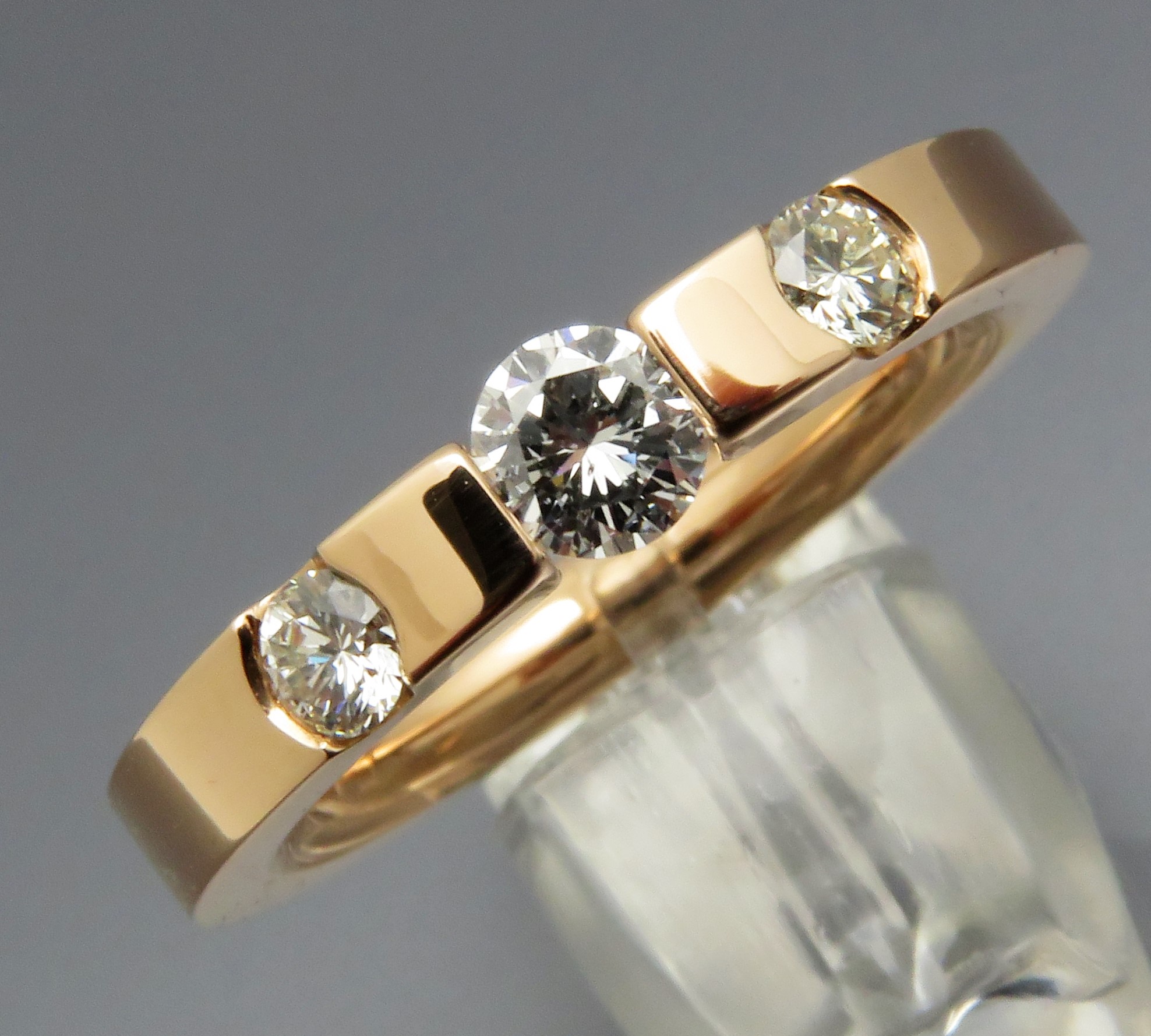 Eleganter Brillant Spannring "Stones" – Bild 3