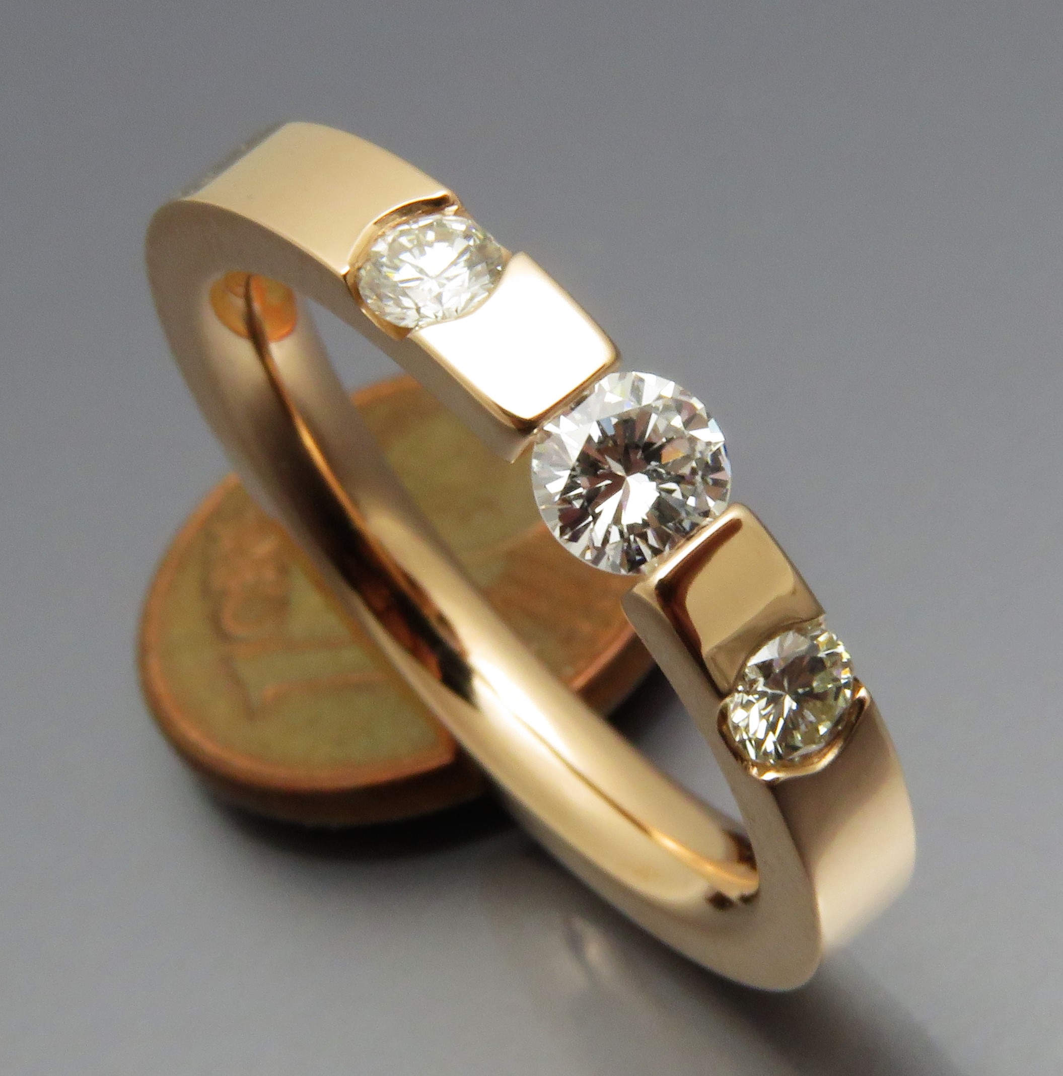 Eleganter Brillant Spannring "Stones" – Bild 2