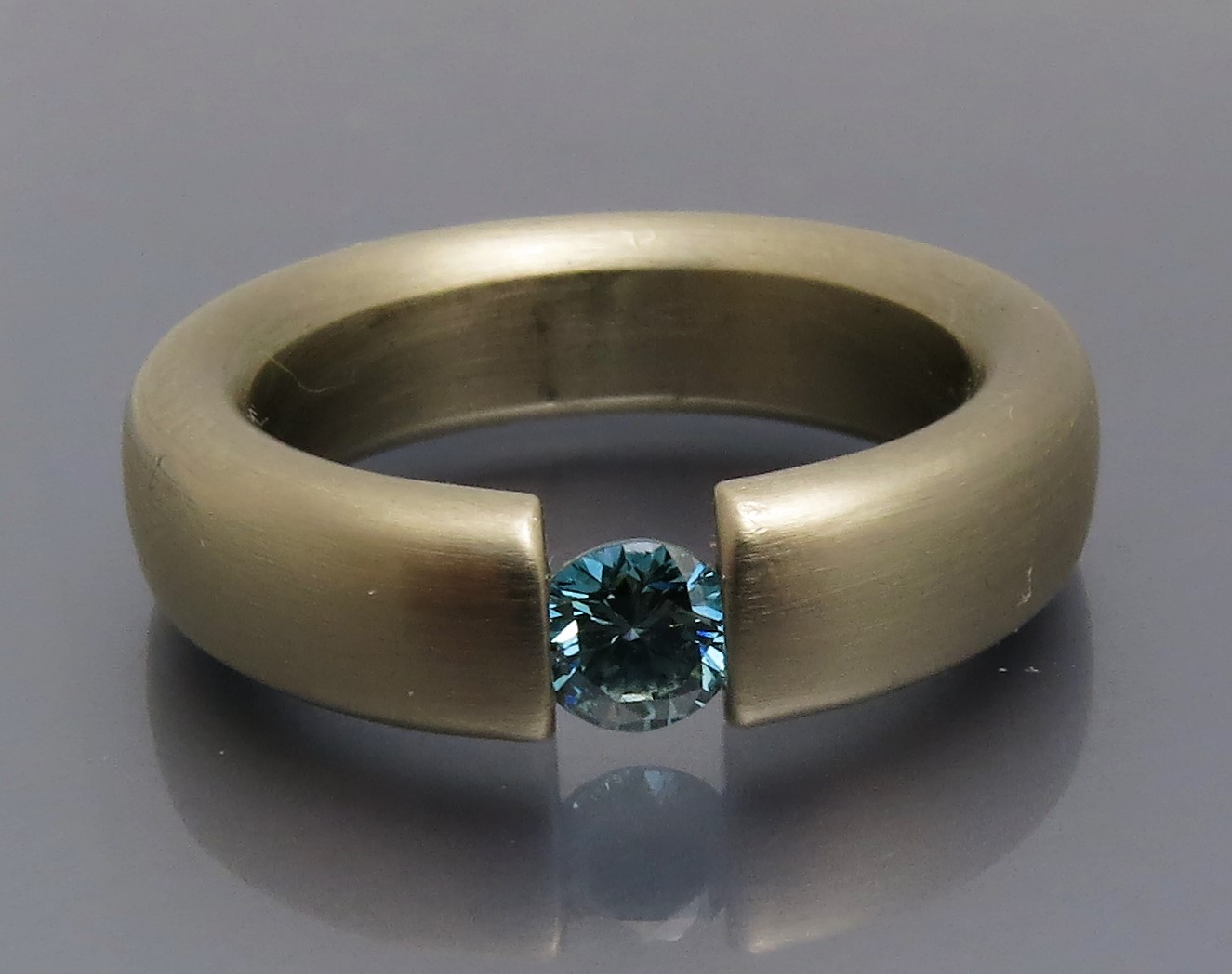 Mächtiger Brillant Spannring "Color" – Bild 8