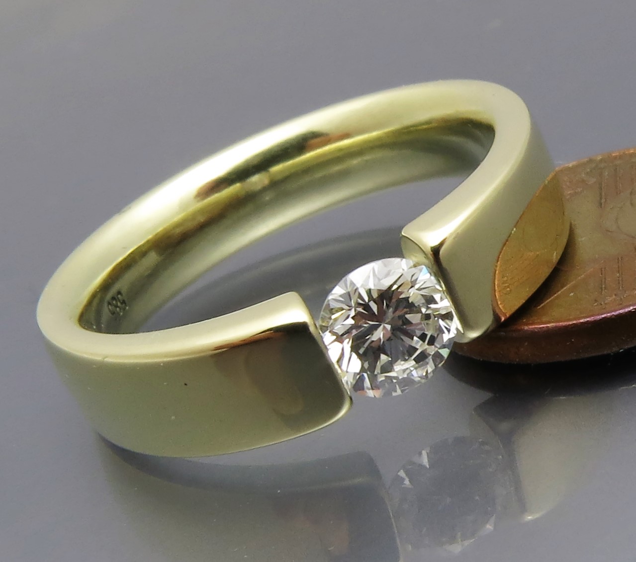 Auffälliger Brillant Spannring "Verlauf"