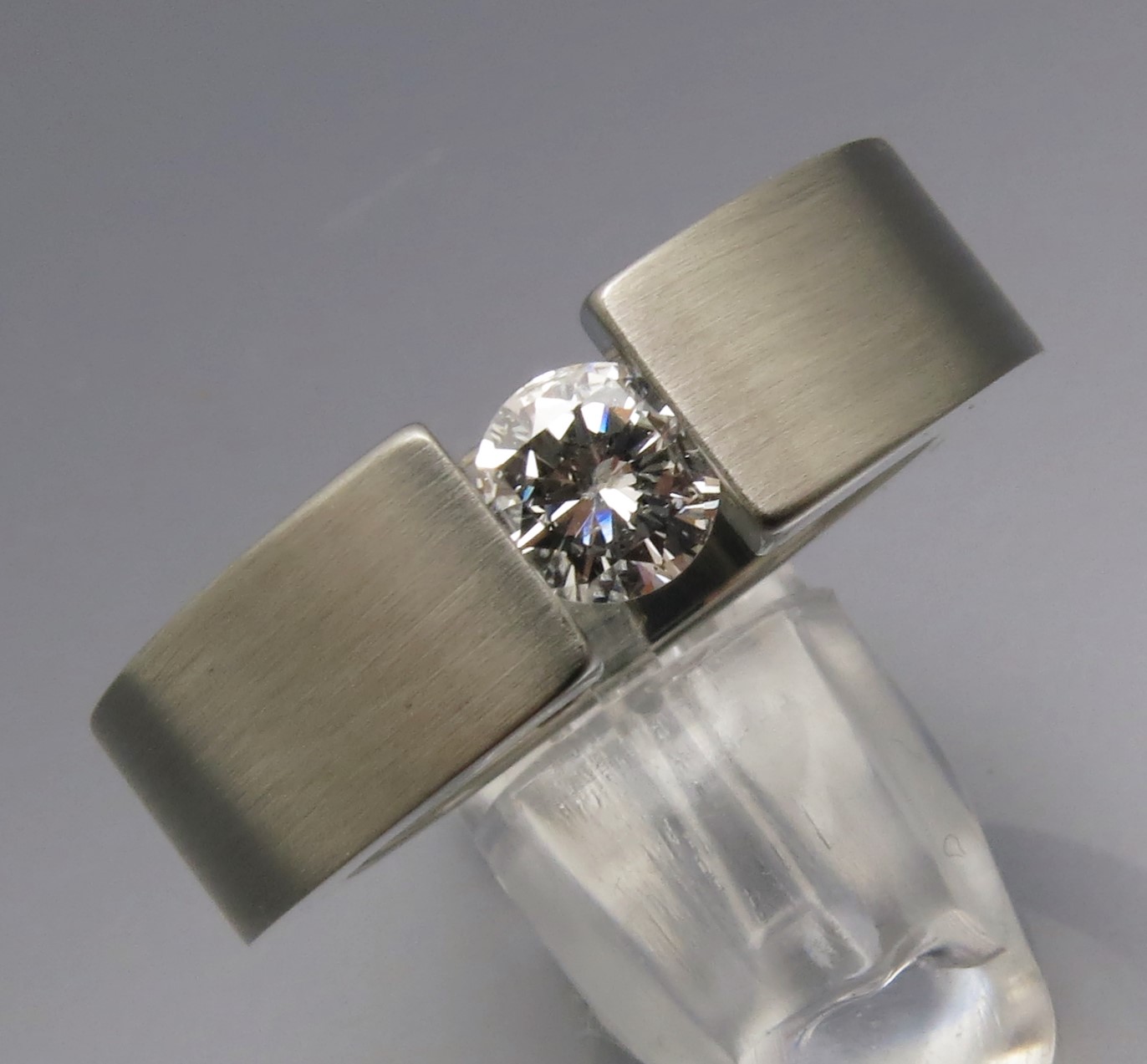 Massiver Brillant Spannring "Verlauf" – Bild 2