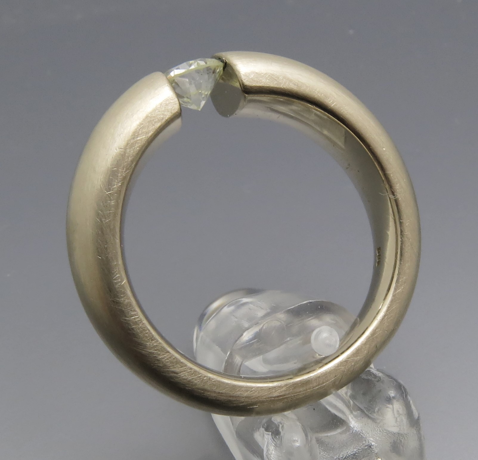 Großer Brillant Spannring "Verlauf" – Bild 2