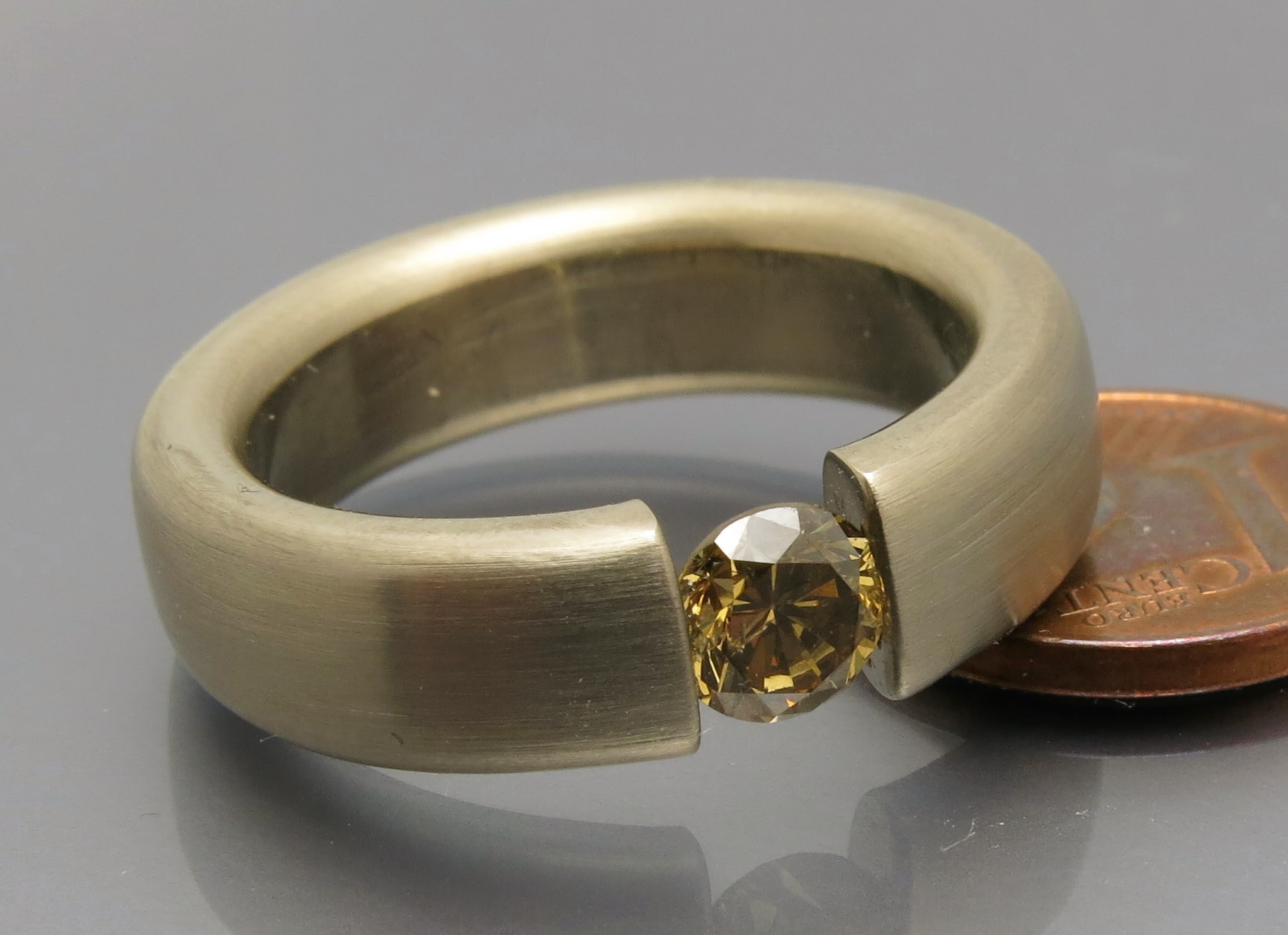 Mächtiger fancy Brillant Spannring – Bild 3