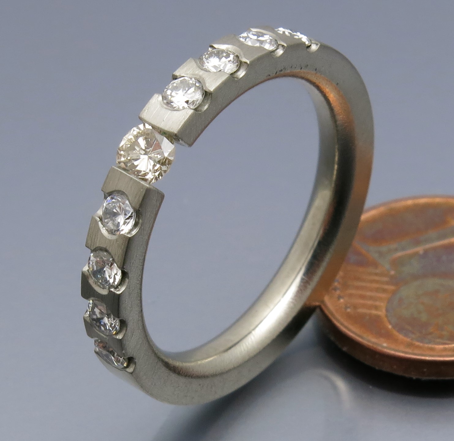 Eleganter Palladium Brillant Spannring – Bild 3
