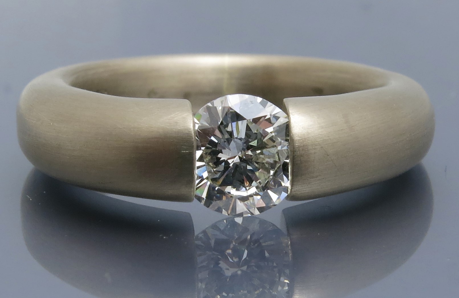 Eleganter Eincaräter Brillant Spannring "Verlauf" – Bild 6