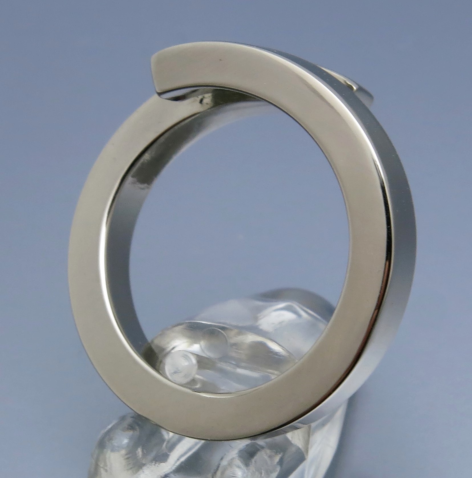 Eleganter Brillant Spannring "Cross" – Bild 2