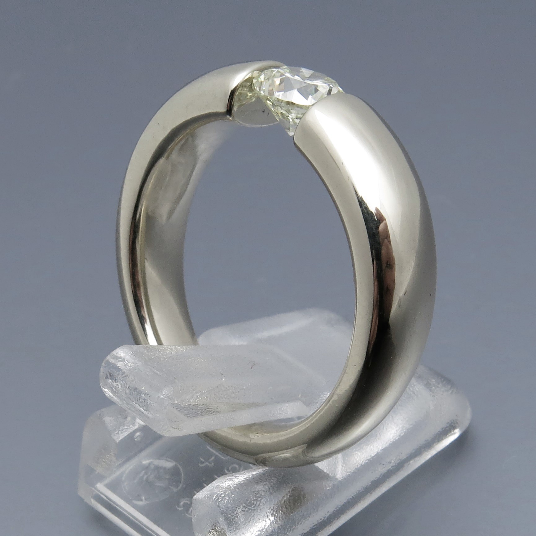 Eleganter Brillant Spannring "Verlauf" – Bild 4