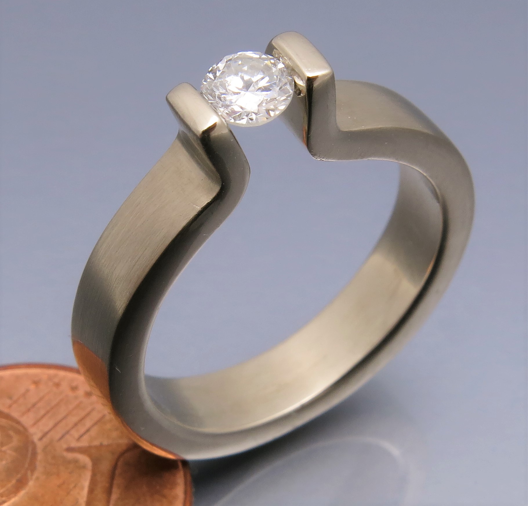 Eleganter Brillant Spannring "Top" – Bild 2