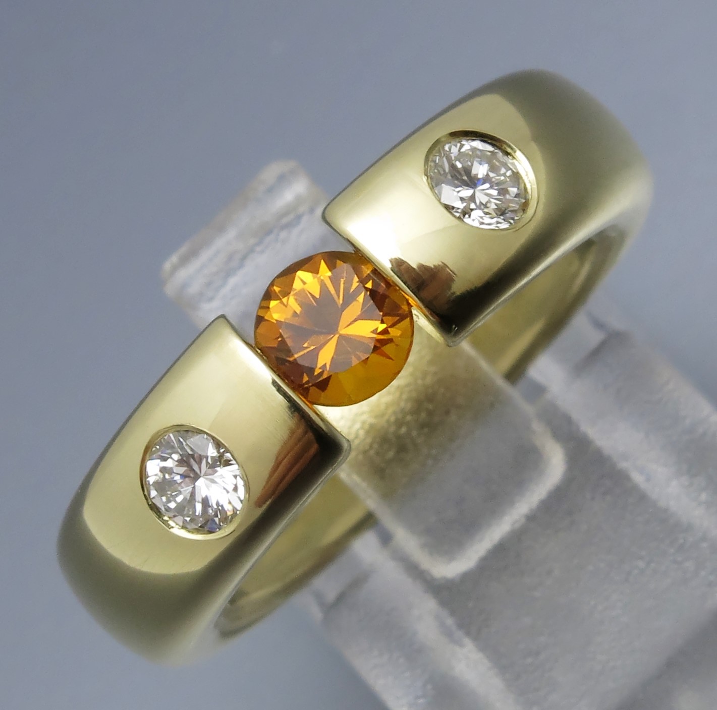 Eleganter Safir Brillant Spannring "Color"
