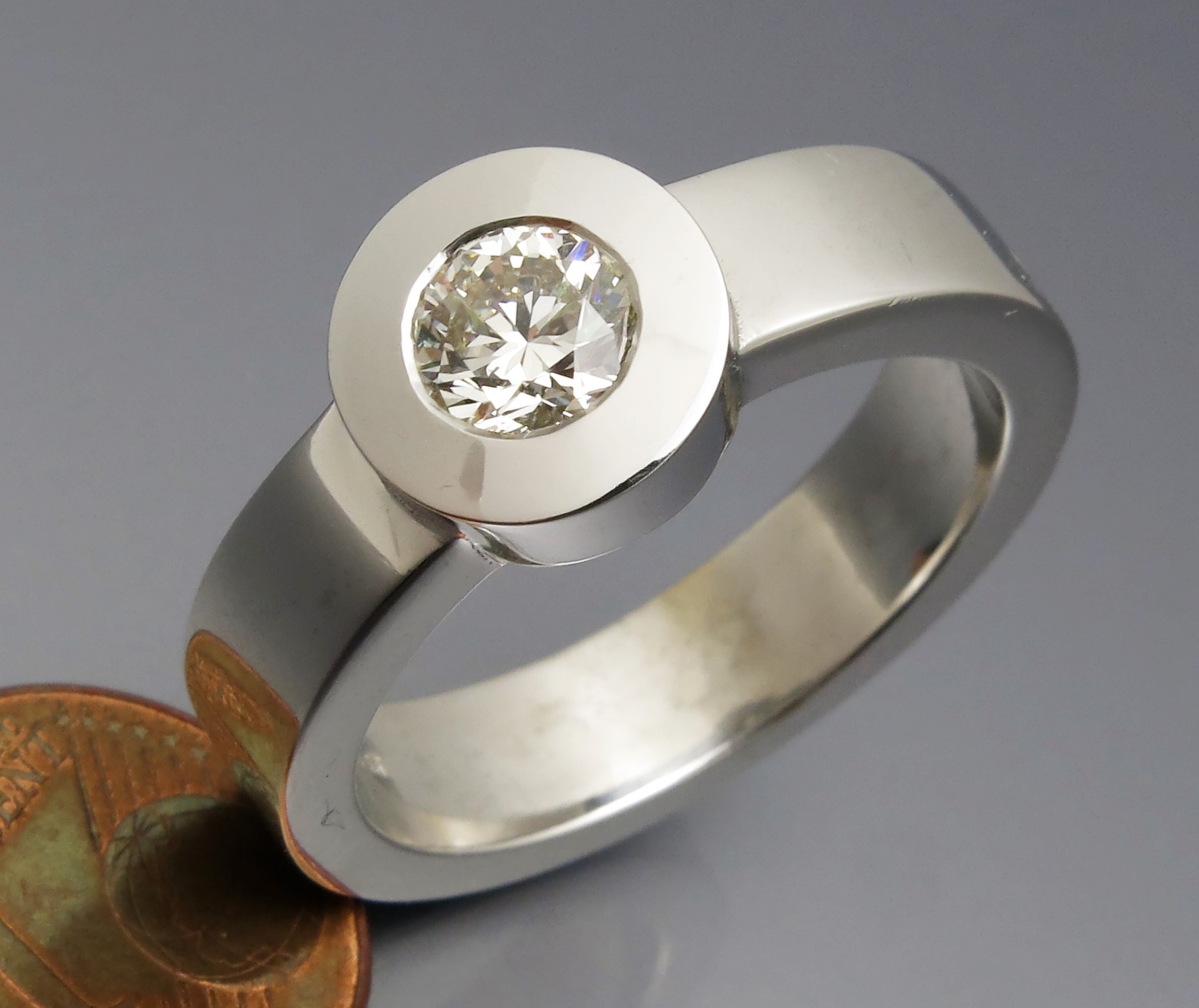 Markanter Brillant Solitär Ring – Bild 12