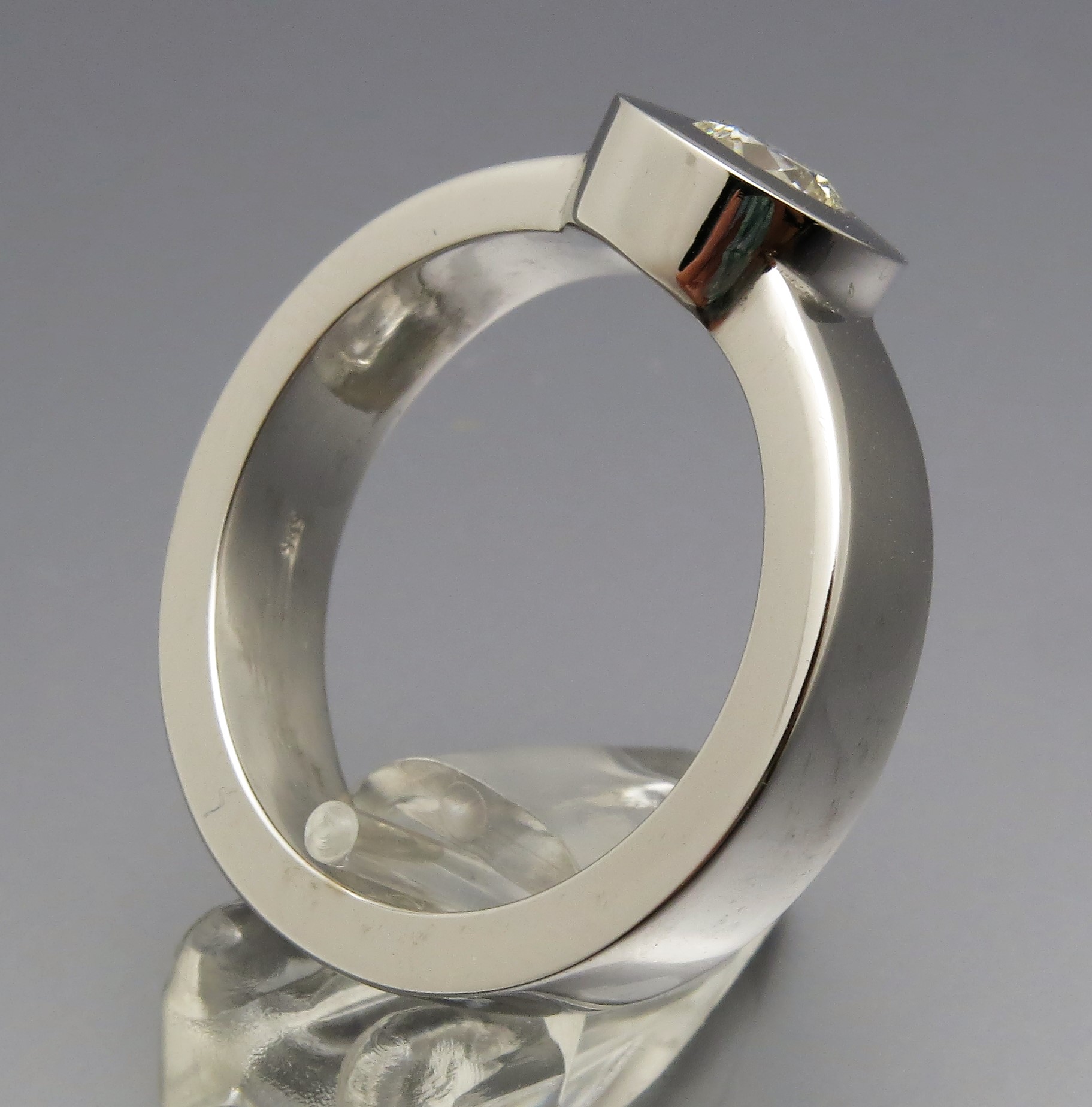Markanter Brillant Solitär Ring – Bild 2