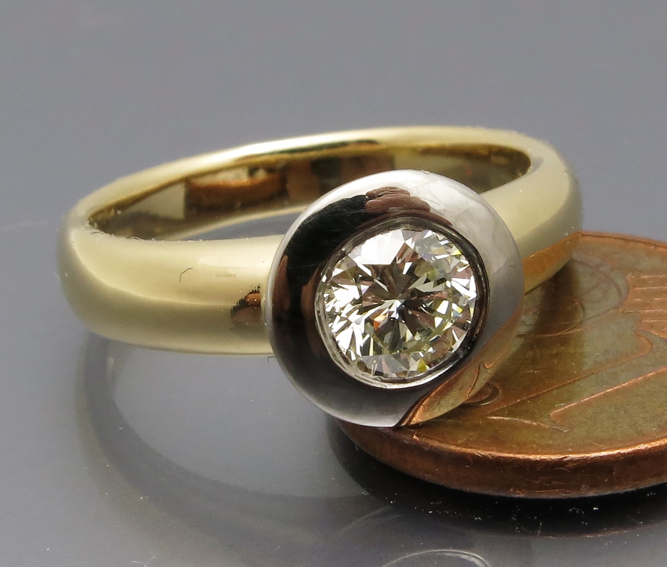 Eleganter Bicolor Solitär Ring – Bild 3