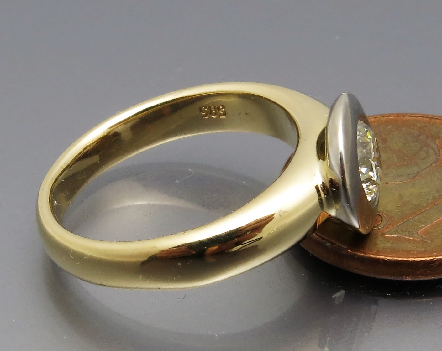 Eleganter Bicolor Solitär Ring – Bild 9