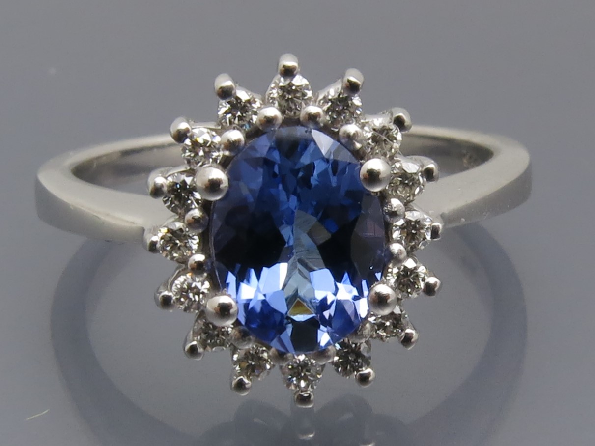 Klasse Tansanit Brillant Ring