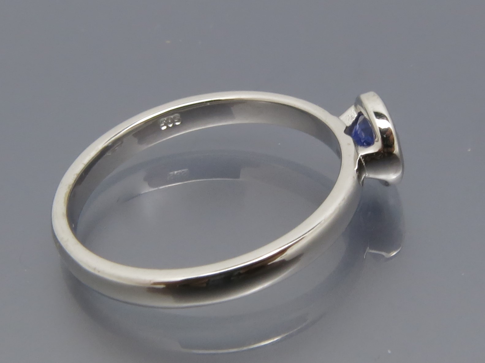 Flotter Tansanit Solitär Ring – Bild 6
