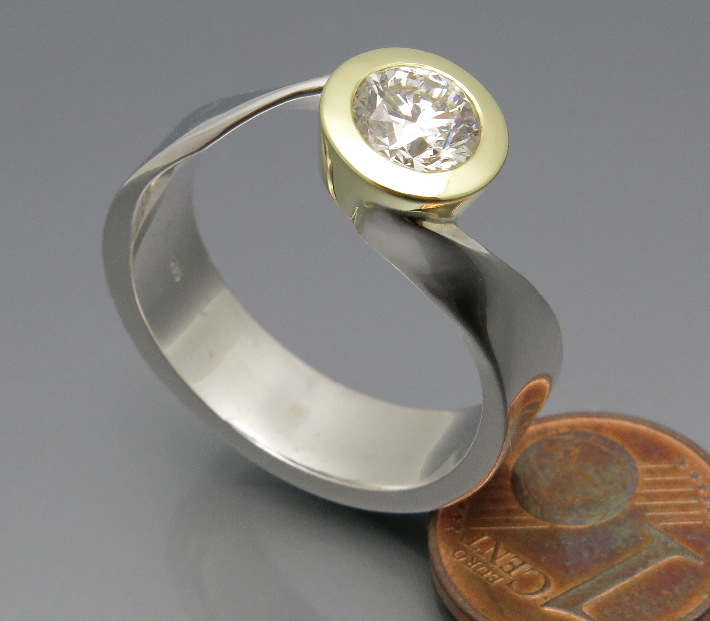 Toller Bicolor Solitär Ring – Bild 10