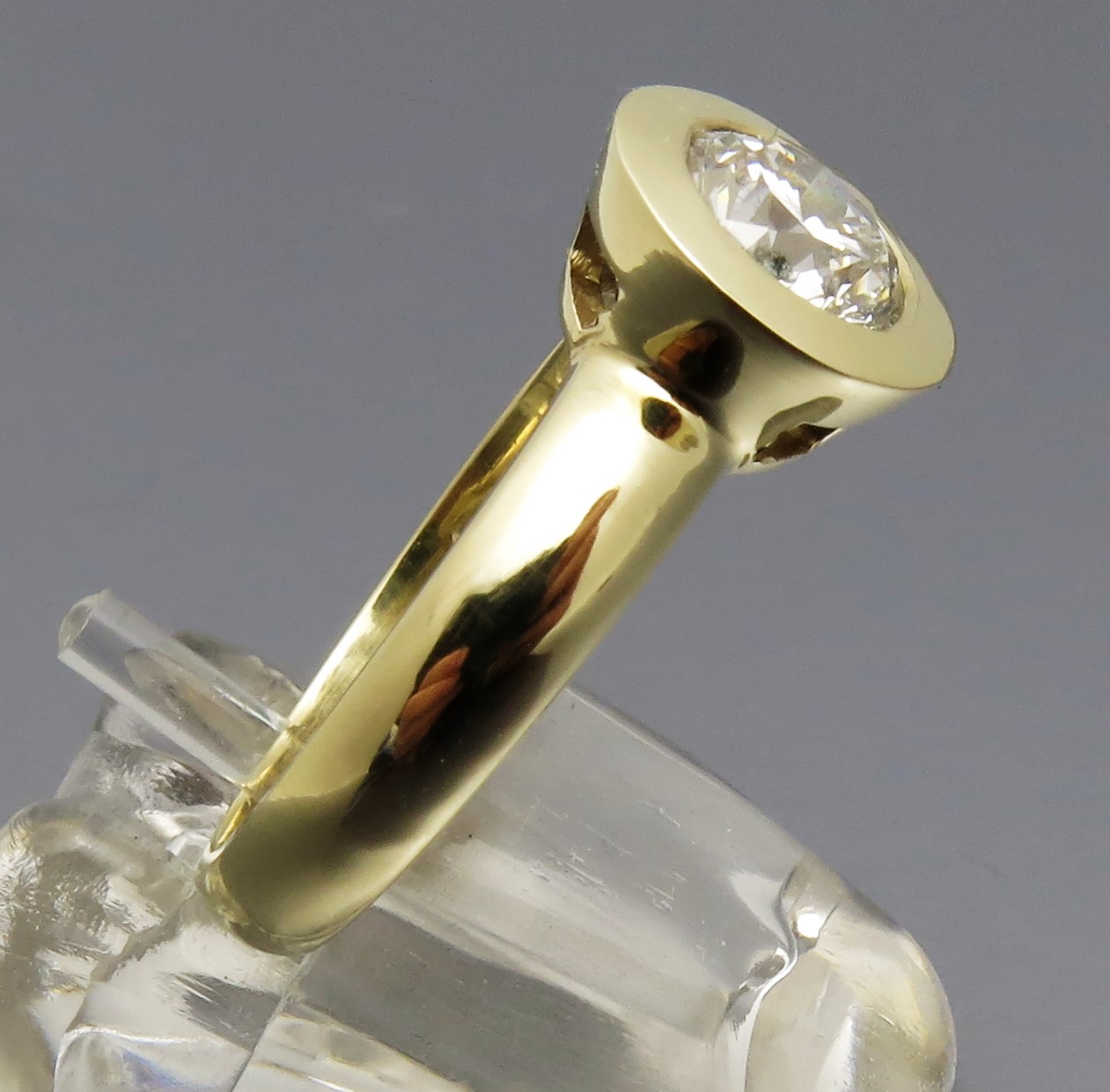 Großer Brillant Solitär Ring – Bild 5
