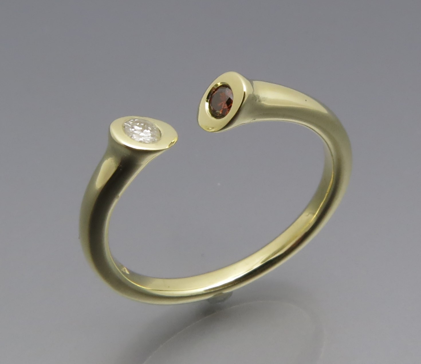Eleganter Bicolor Brillant Ring