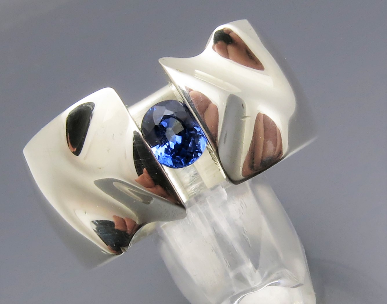 Breiter Safir Spannring "Fields"