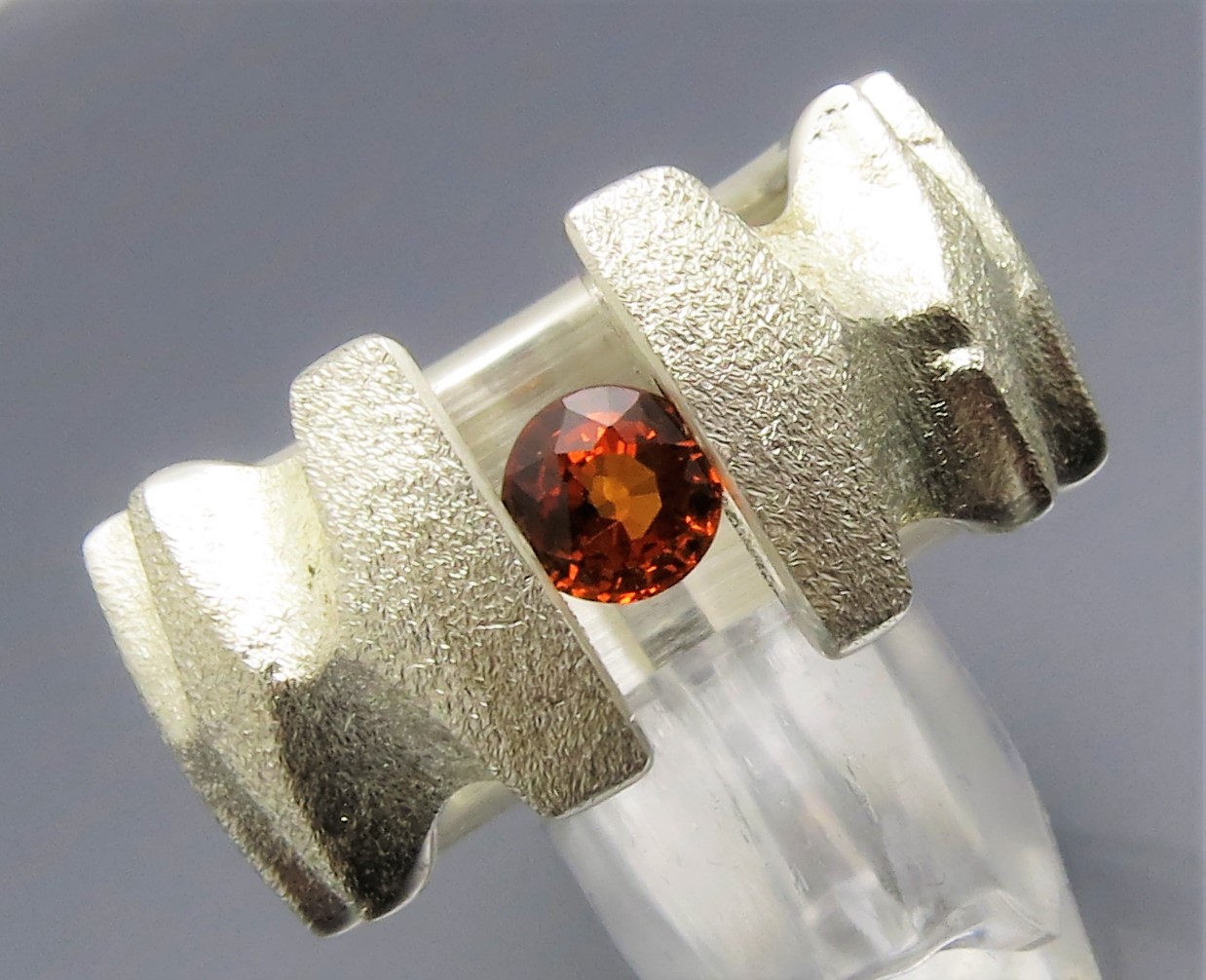Breiter Safir Spannring "Fields" – Bild 2