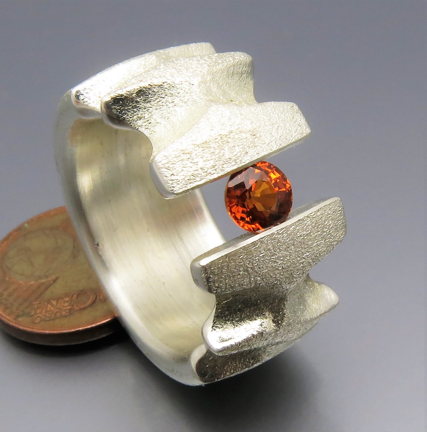 Breiter Safir Spannring "Fields" – Bild 8