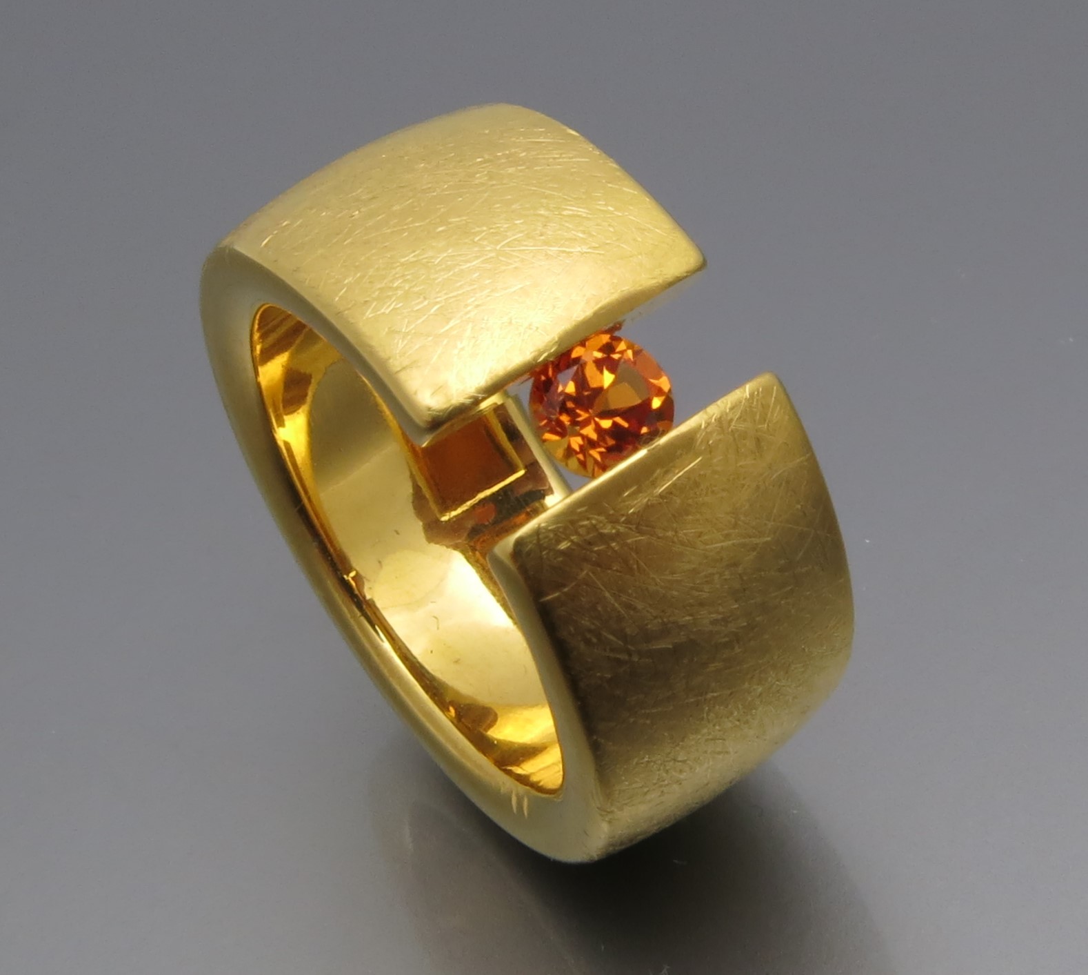 Breiter Safir Spannring "Color"