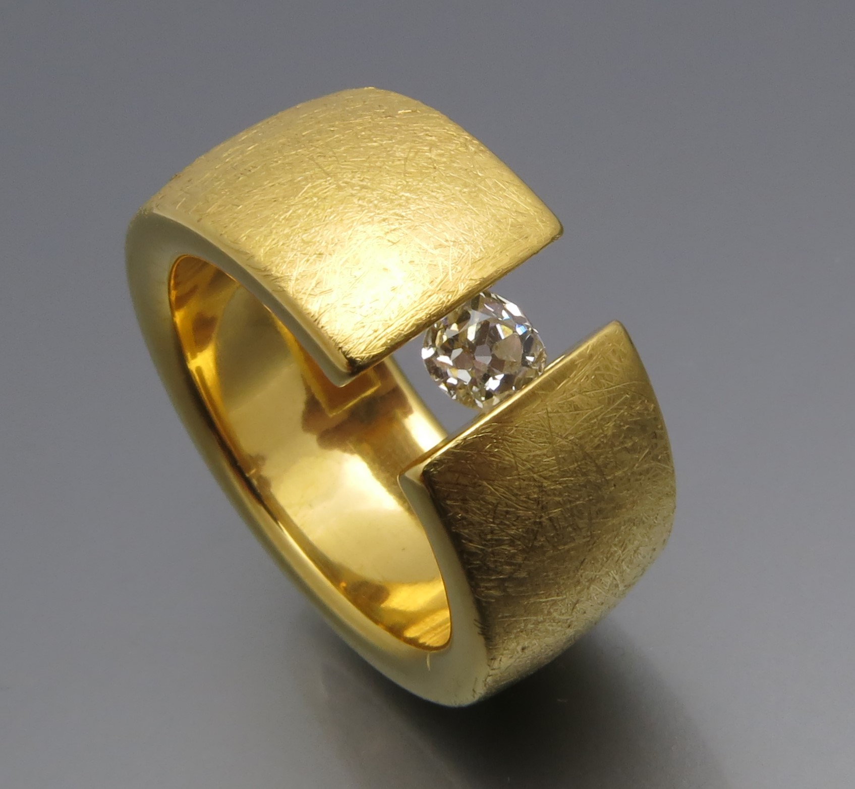 Breiter Diamant Spannring