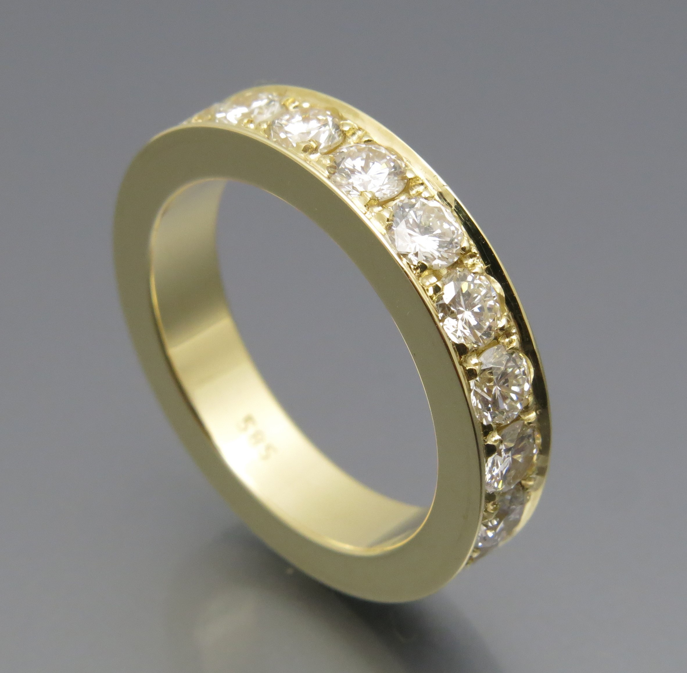 Eleganter Brillant Memoire Ring – Bild 2