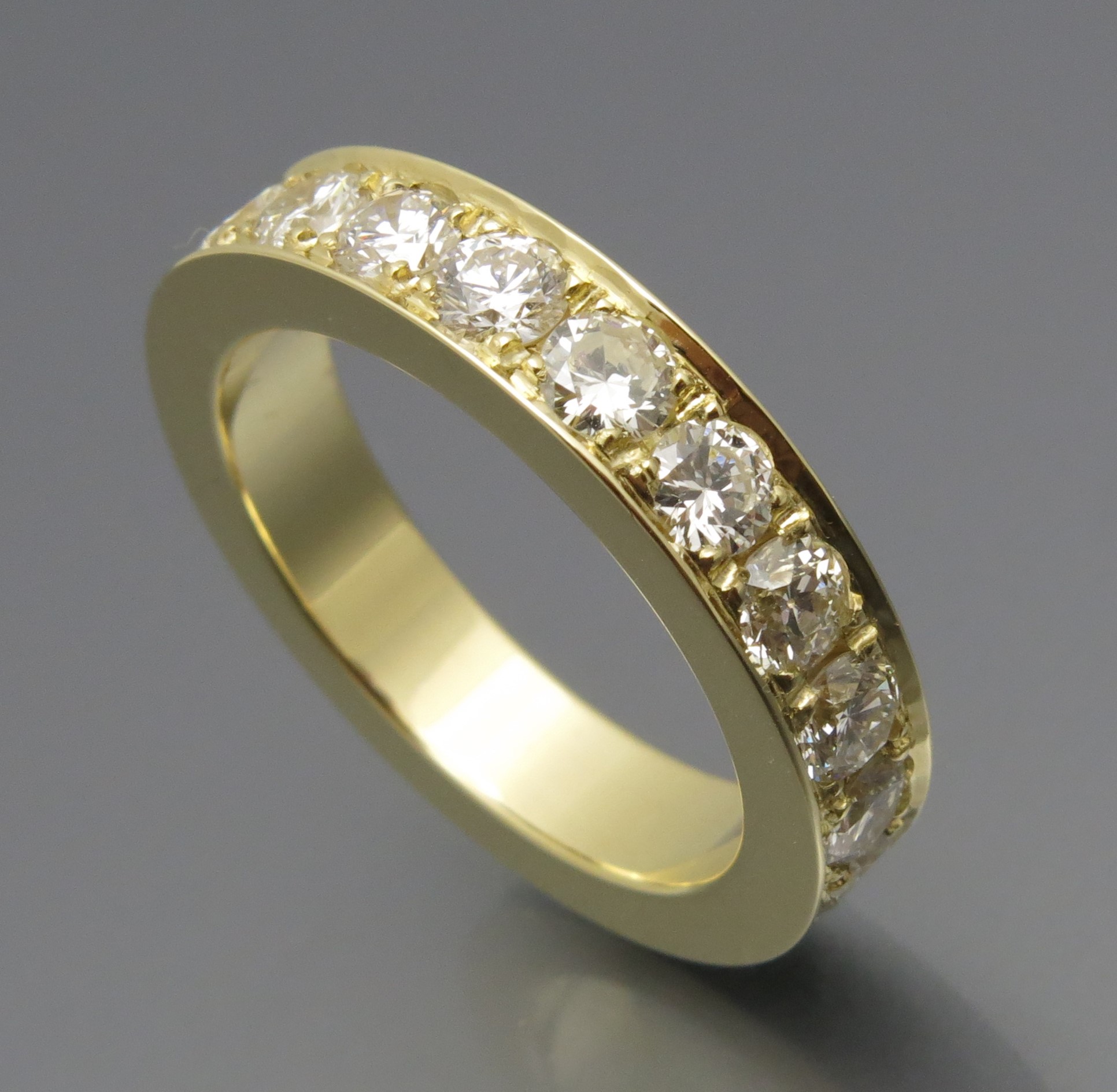 Eleganter Brillant Memoire Ring – Bild 3