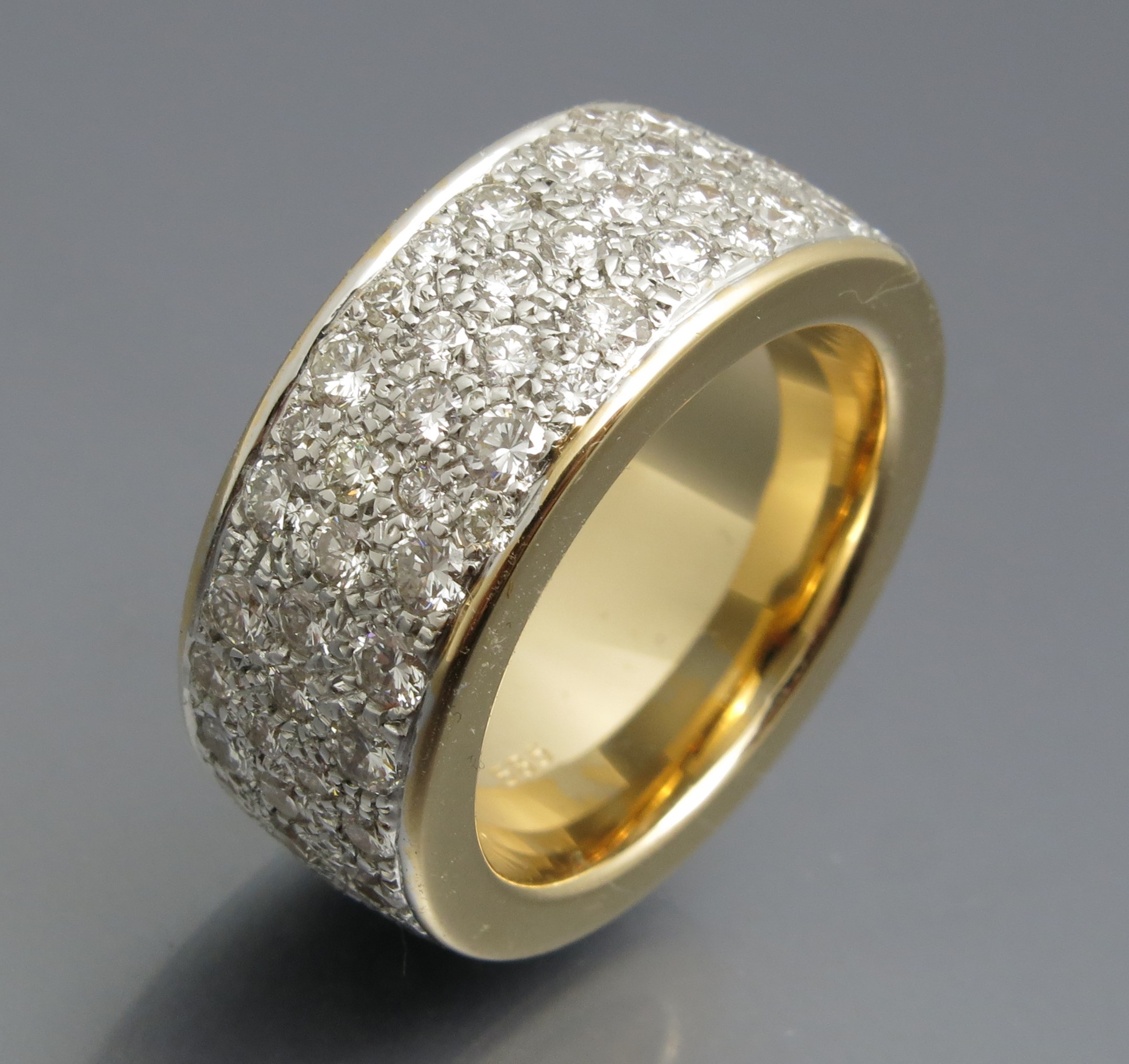 Pompöser Brillant Sternenhimmel Ring – Bild 2