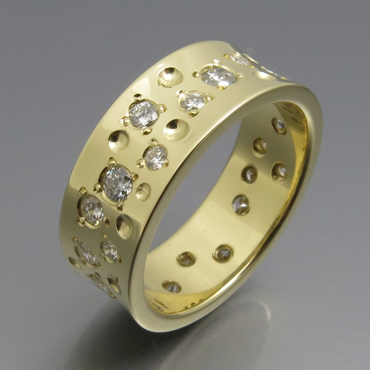Eleganter Diamant Sternenhimmel Ring